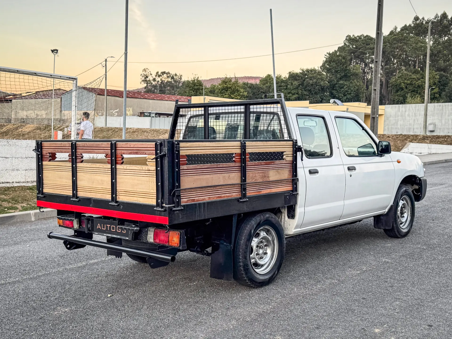 Nissan Pick Up 2.5 DDTi CD Comfort 2WD 8