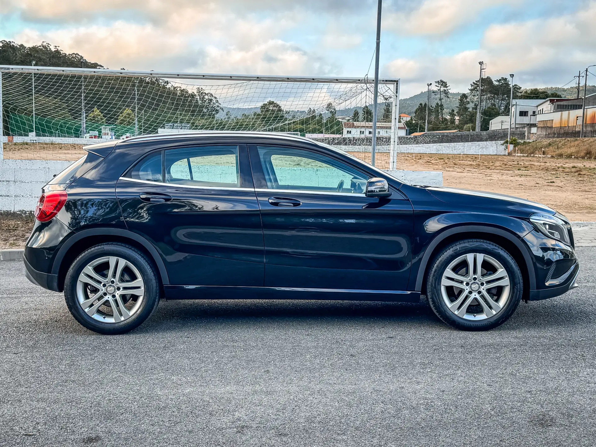Mercedes-Benz GLA 220 d Urban 4-Matic 7