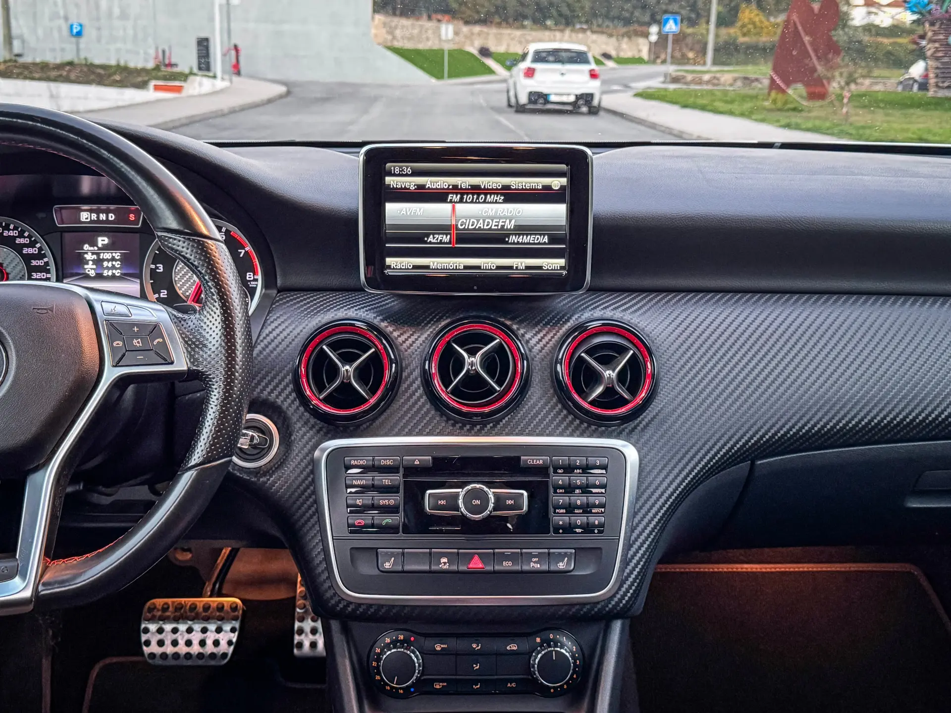 Mercedes-Benz A 45 AMG 4Matic Speedshift 7G-DCT 21