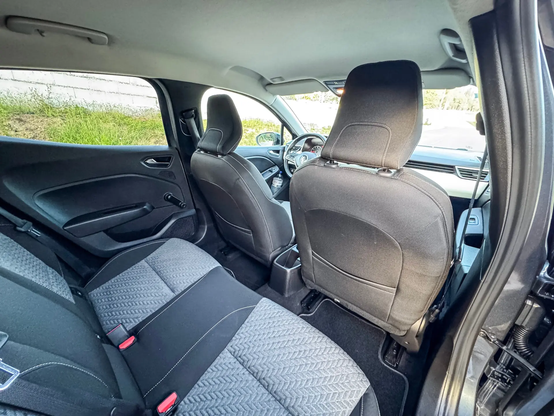 Renault Clio 1.0 TCe Intens Bi-Fuel 23