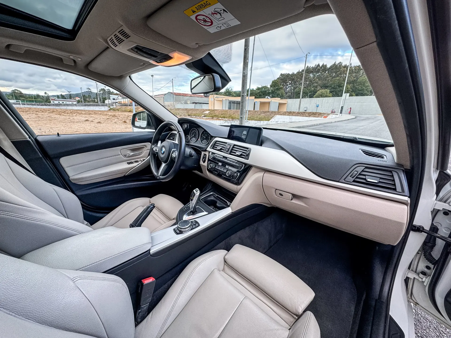 BMW 320 d Pack M Auto 17