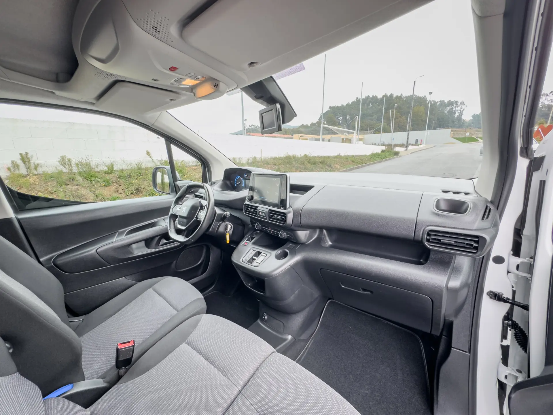 Peugeot e-Partner L2 FlexCab (50kWh) Pro 16