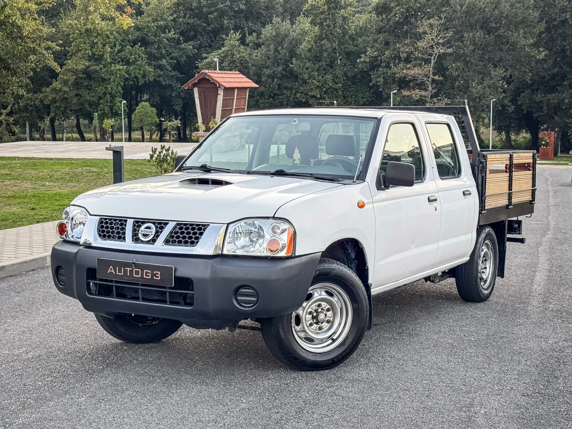 Nissan Pick Up 2.5 DDTi CD Comfort 2WD 1