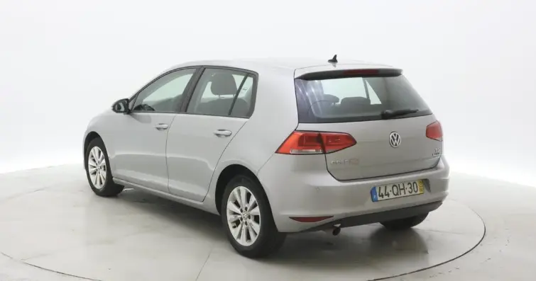 Volkswagen Golf 1.6 TDi BlueMotion Confortline 3