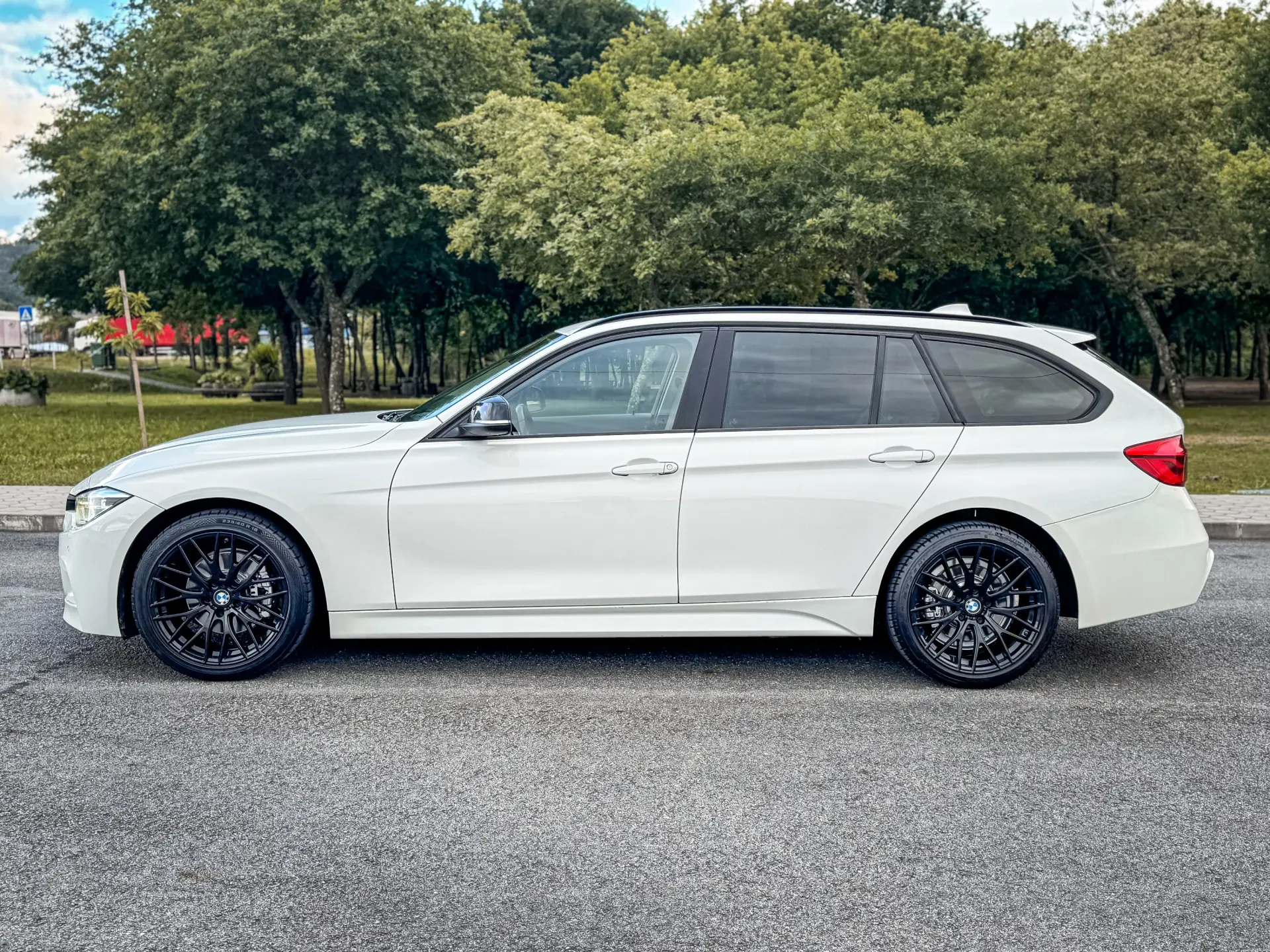 BMW 320 d Pack M Auto 6