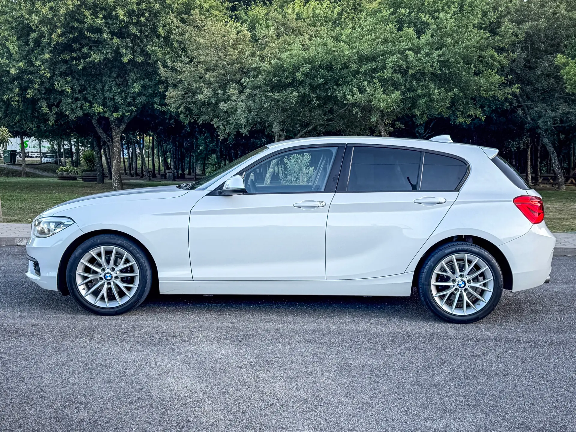 BMW 116 d Line Luxury Auto 6