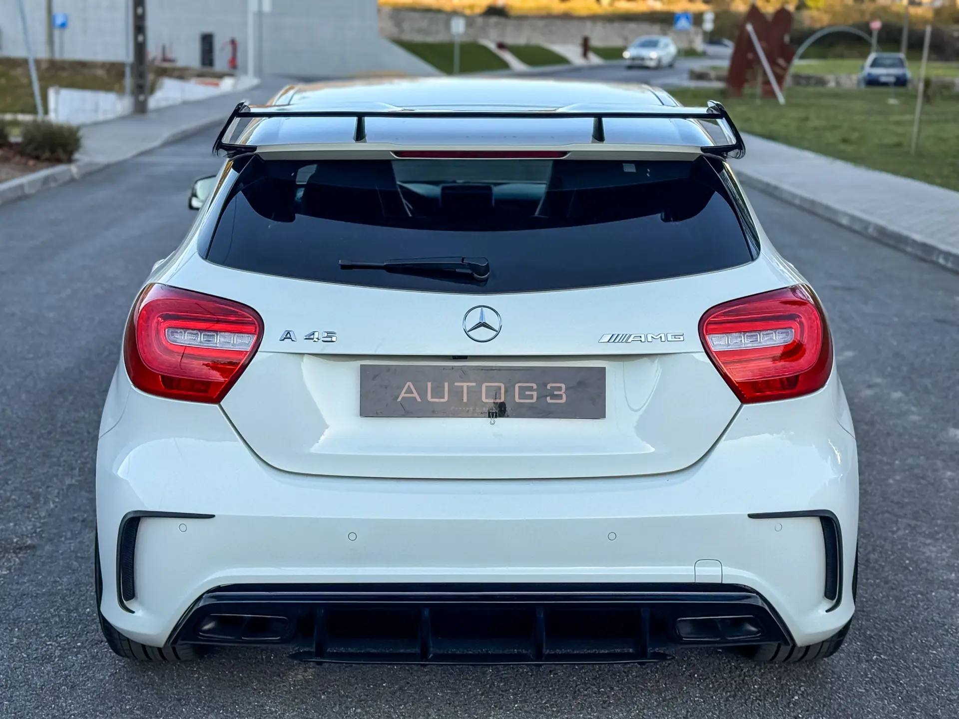 Mercedes-Benz A 45 AMG 4-Matic 11