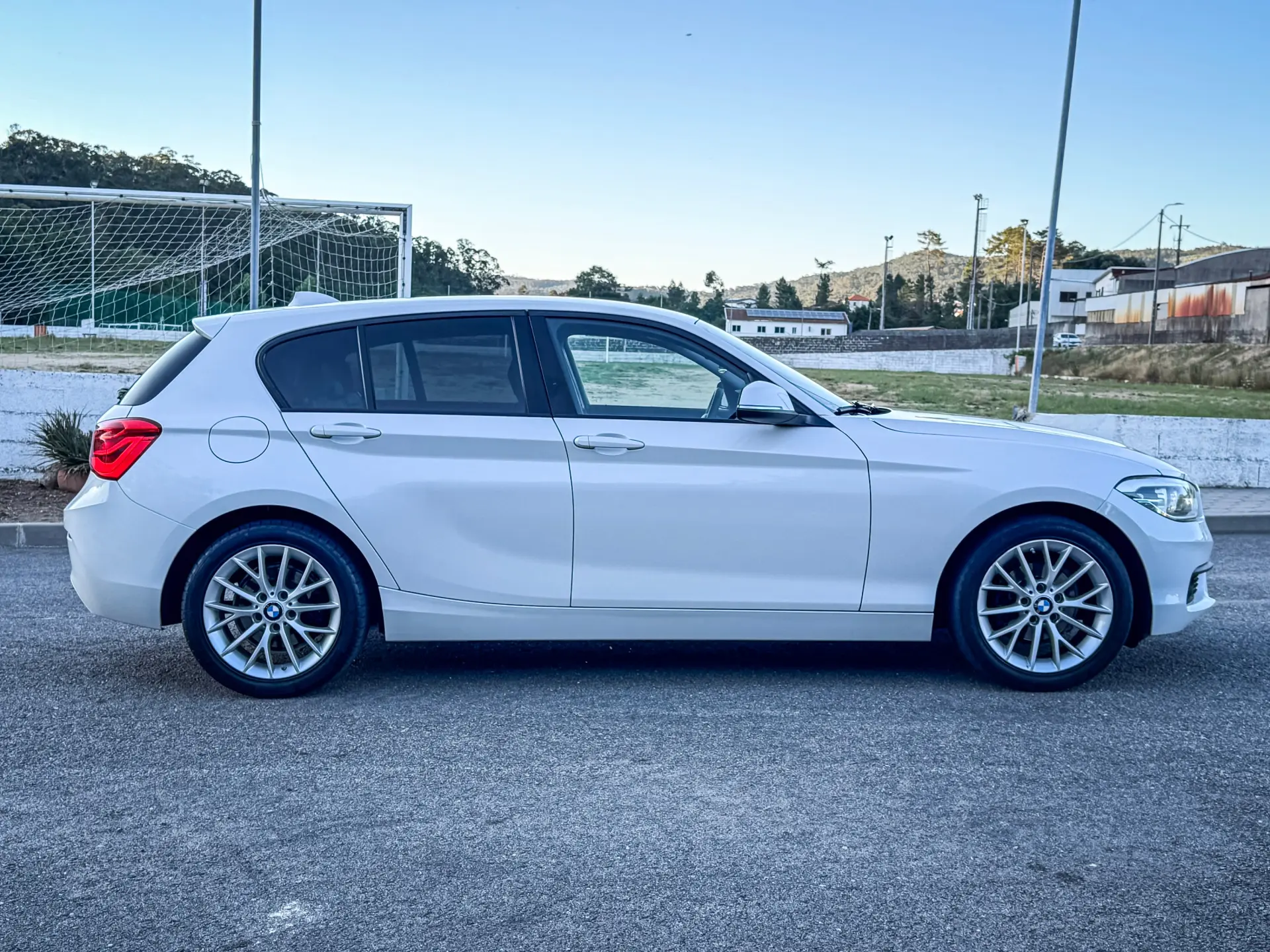 BMW 116 d Line Luxury Auto 7