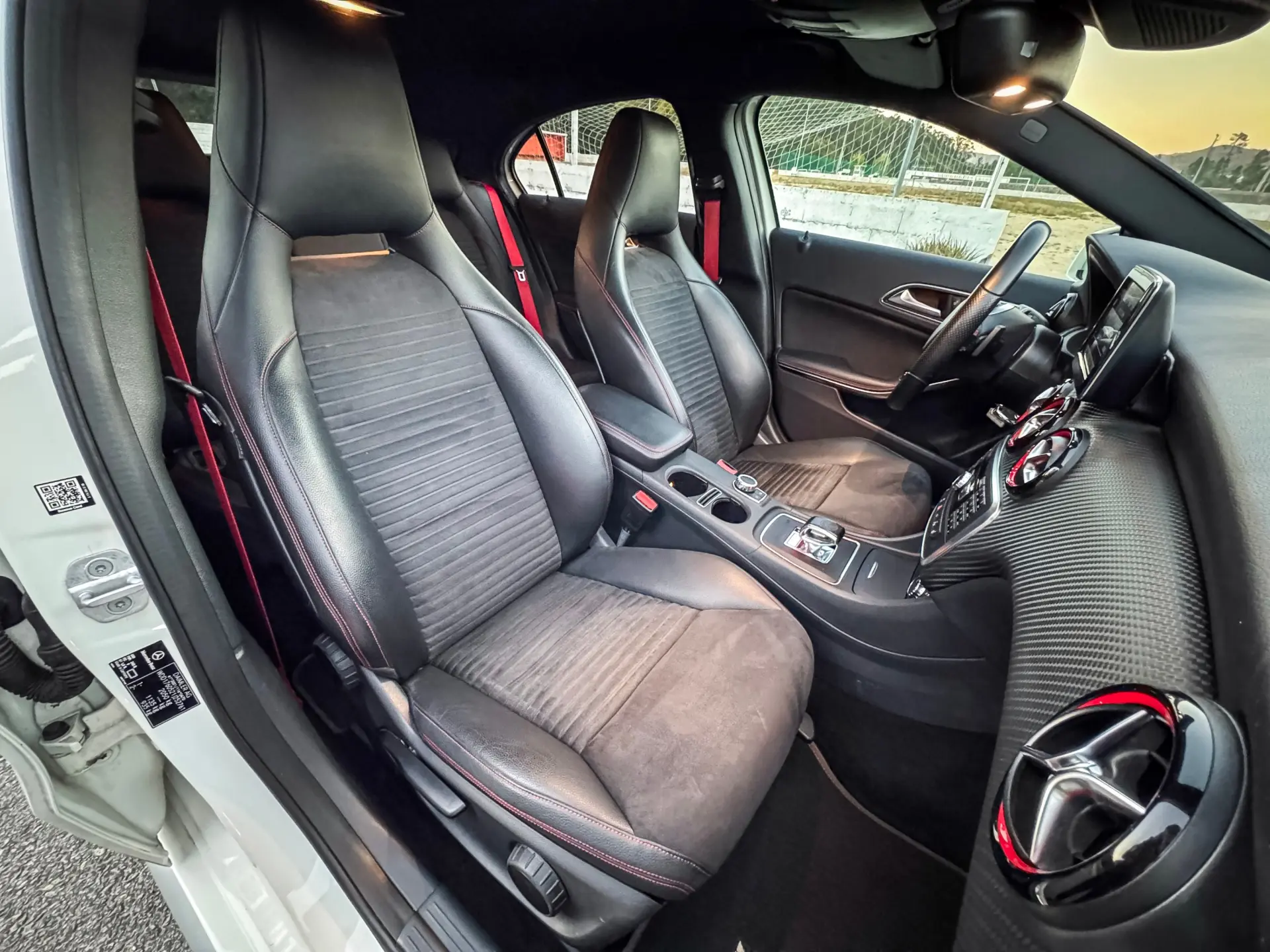 Mercedes-Benz A 45 AMG 4Matic Speedshift 7G-DCT 13