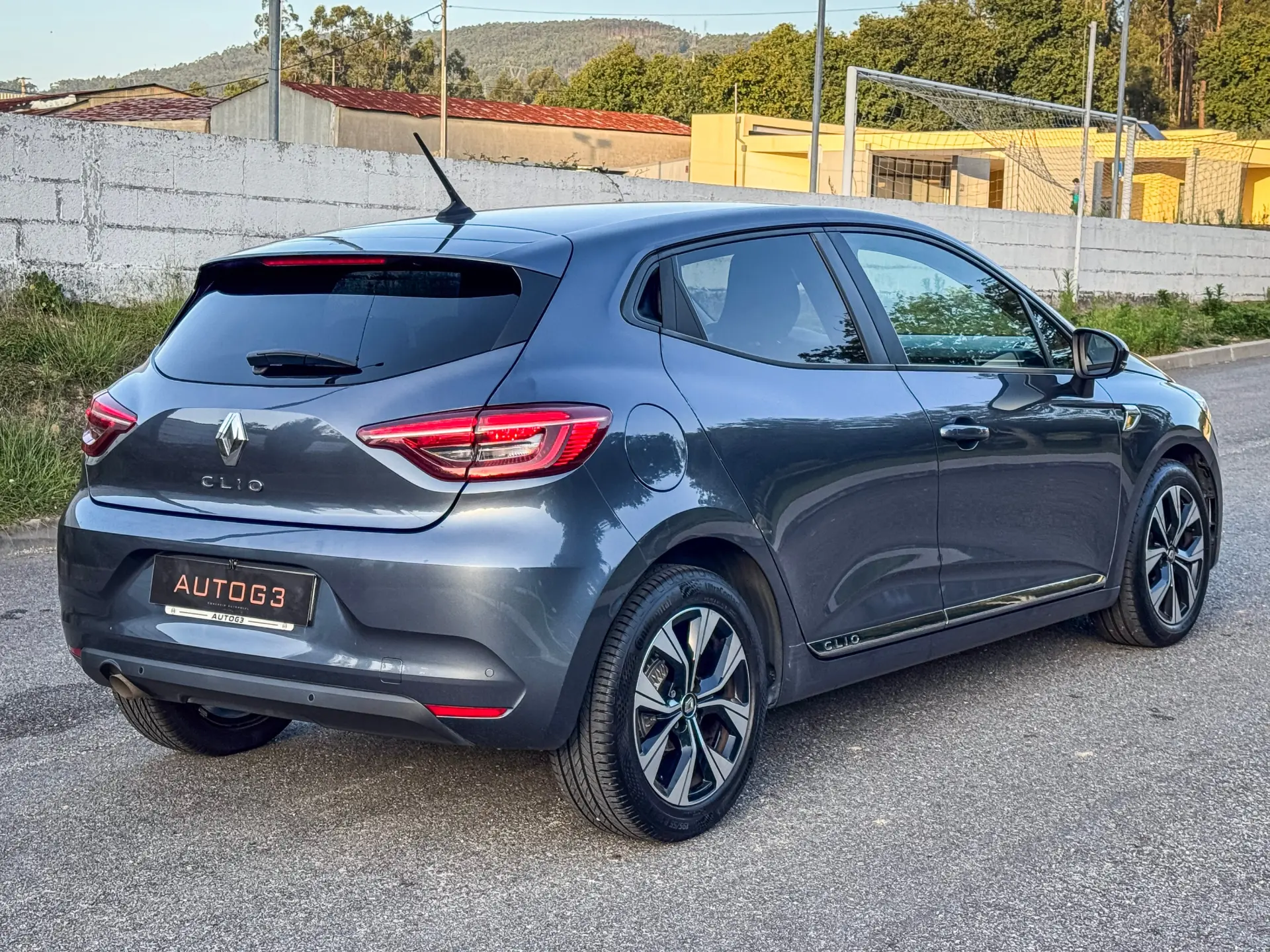 Renault Clio 1.0 TCe Intens Bi-Fuel 9