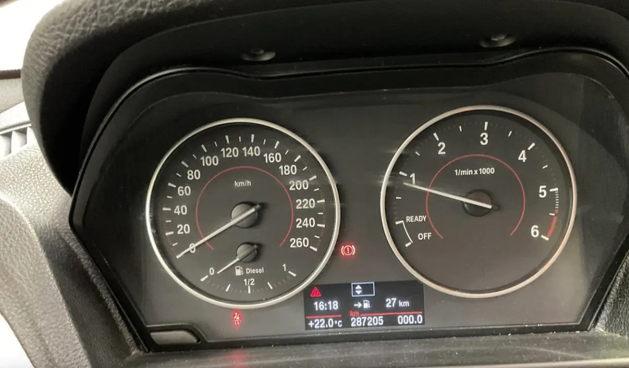 BMW 118 D Pack-M 9