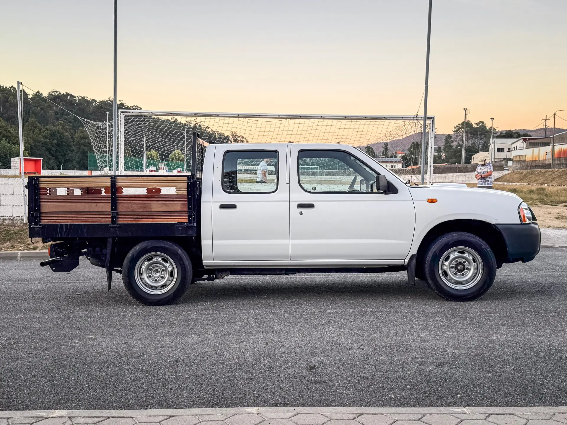 Nissan Pick Up 2.5 DDTi CD Comfort 2WD 6