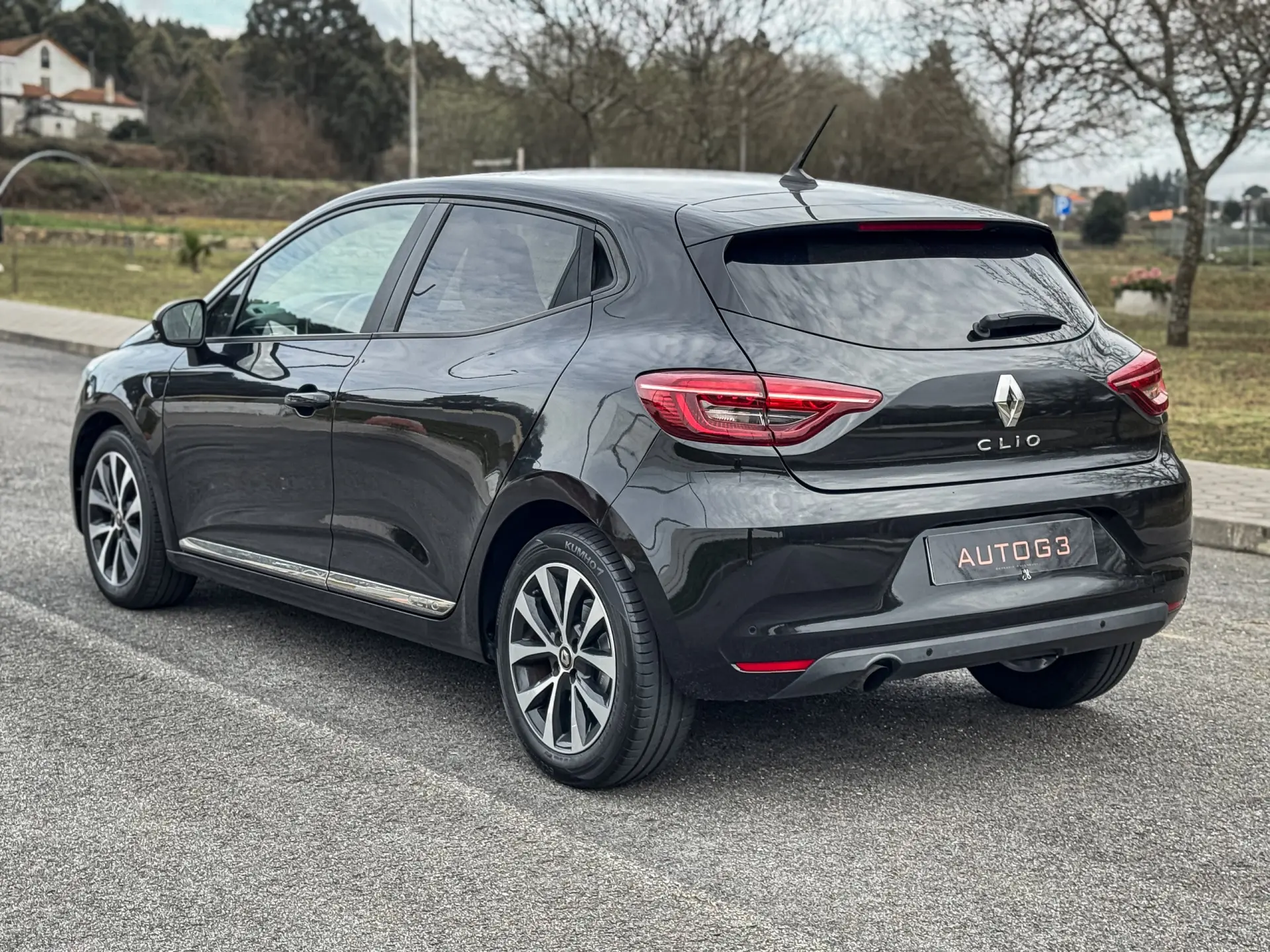 Renault Clio 1.0 TCe Intens 8