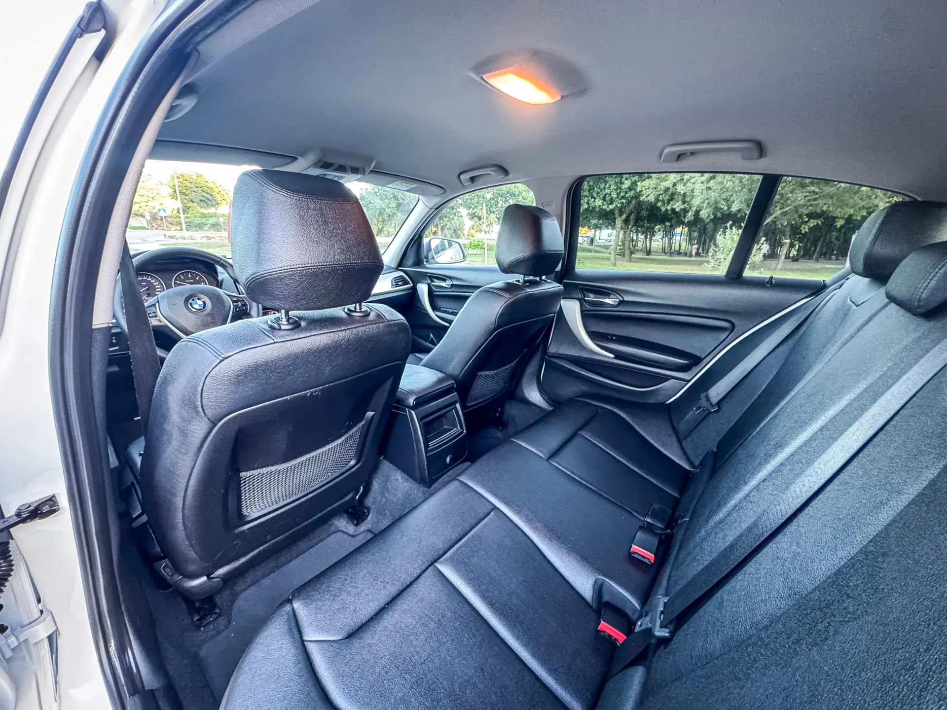 BMW 116 d Line Luxury Auto 23
