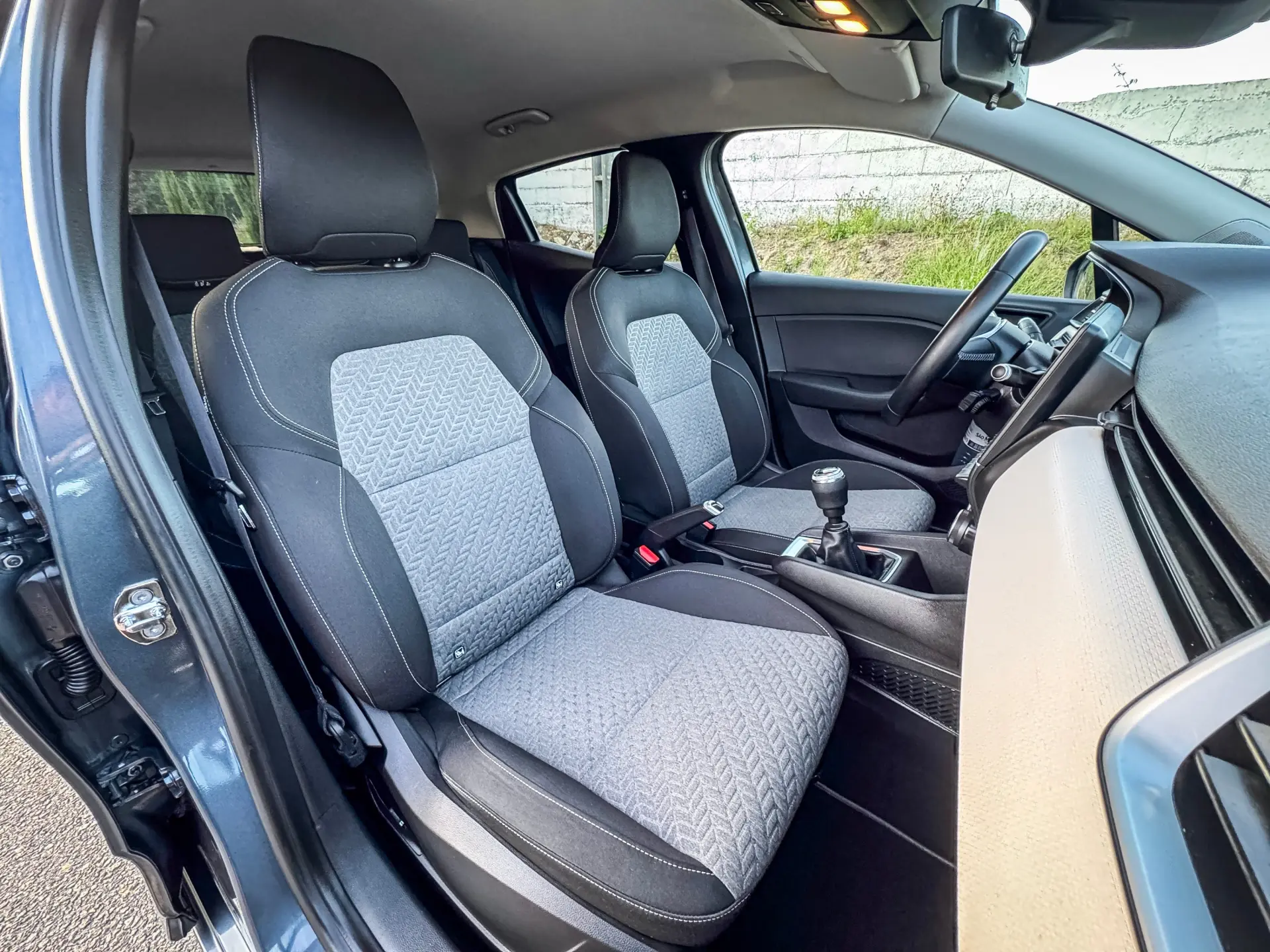 Renault Clio 1.0 TCe Intens Bi-Fuel 14
