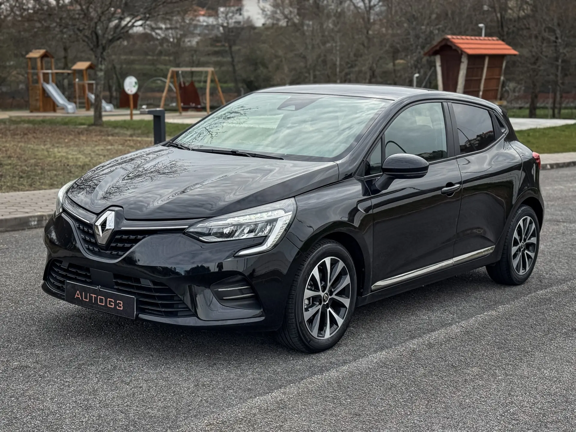 Renault Clio 1.0 TCe Intens 4