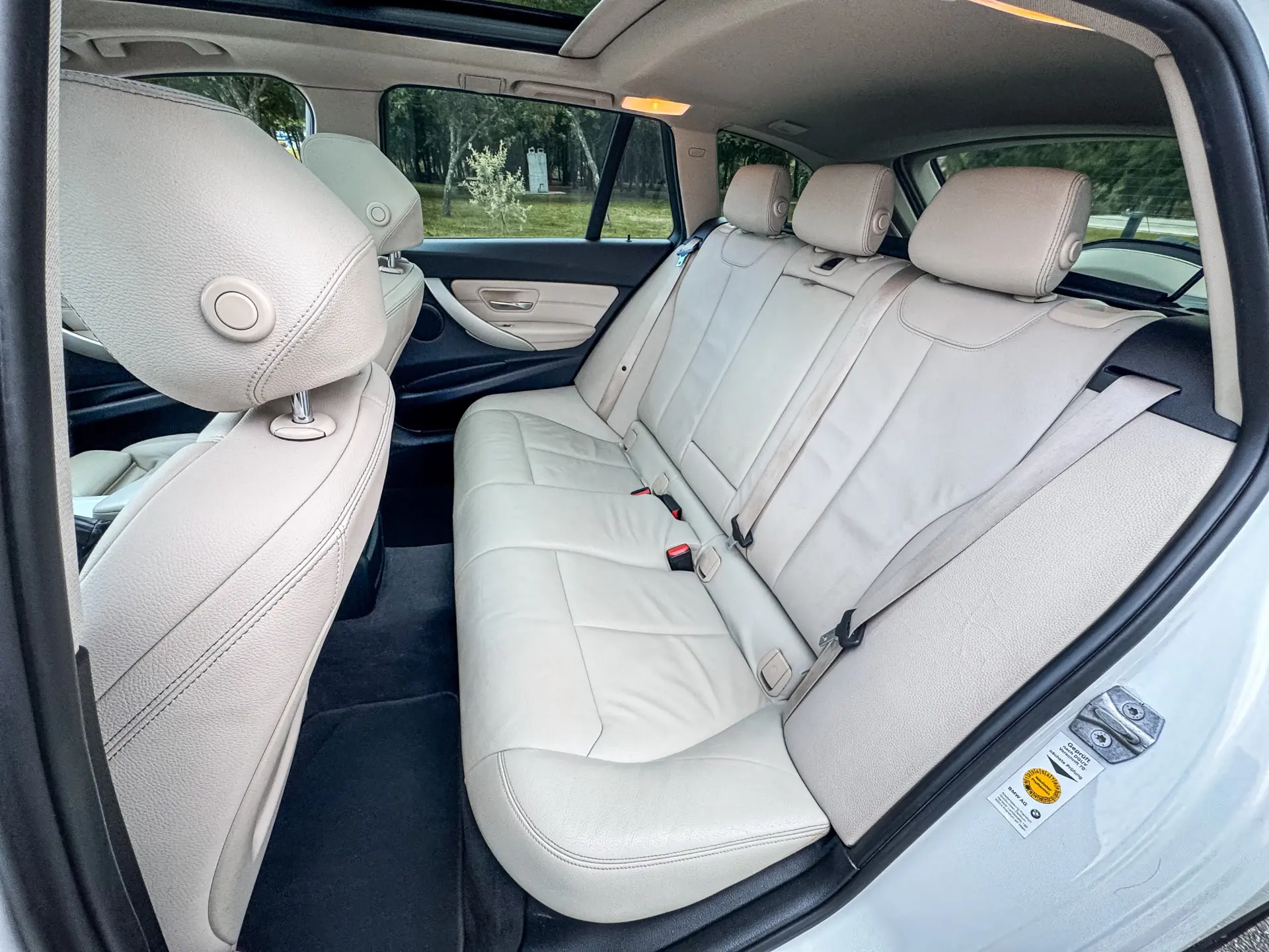 BMW 320 d Pack M Auto 23