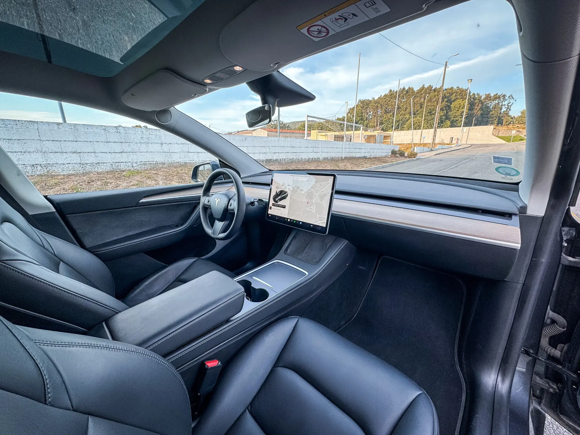Tesla Model Y Long Range Dual Motor AWD 16