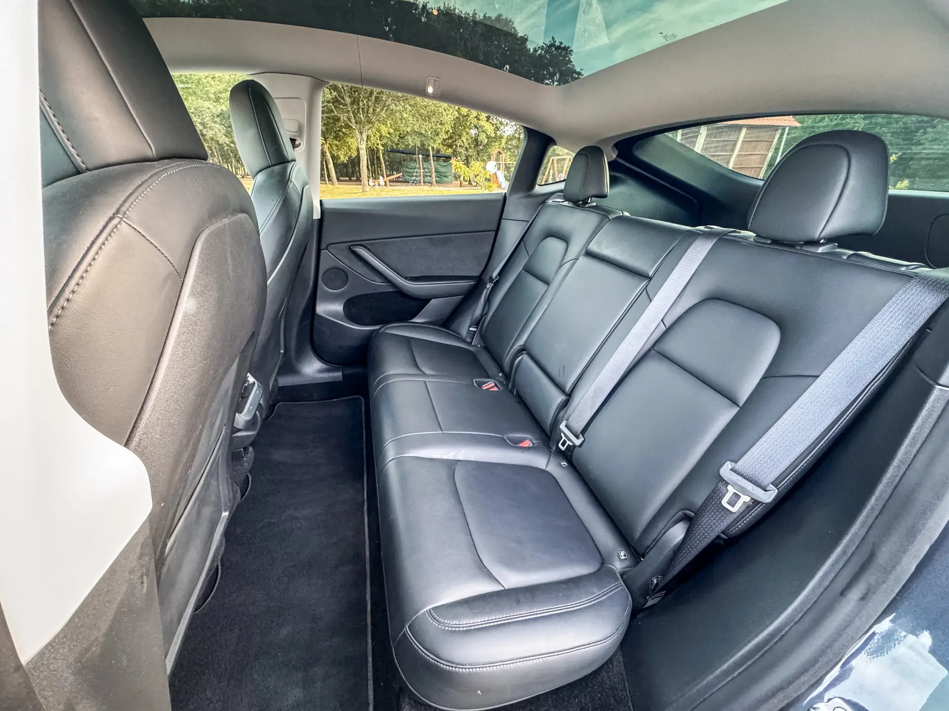 Tesla Model Y Long Range Dual Motor AWD 20