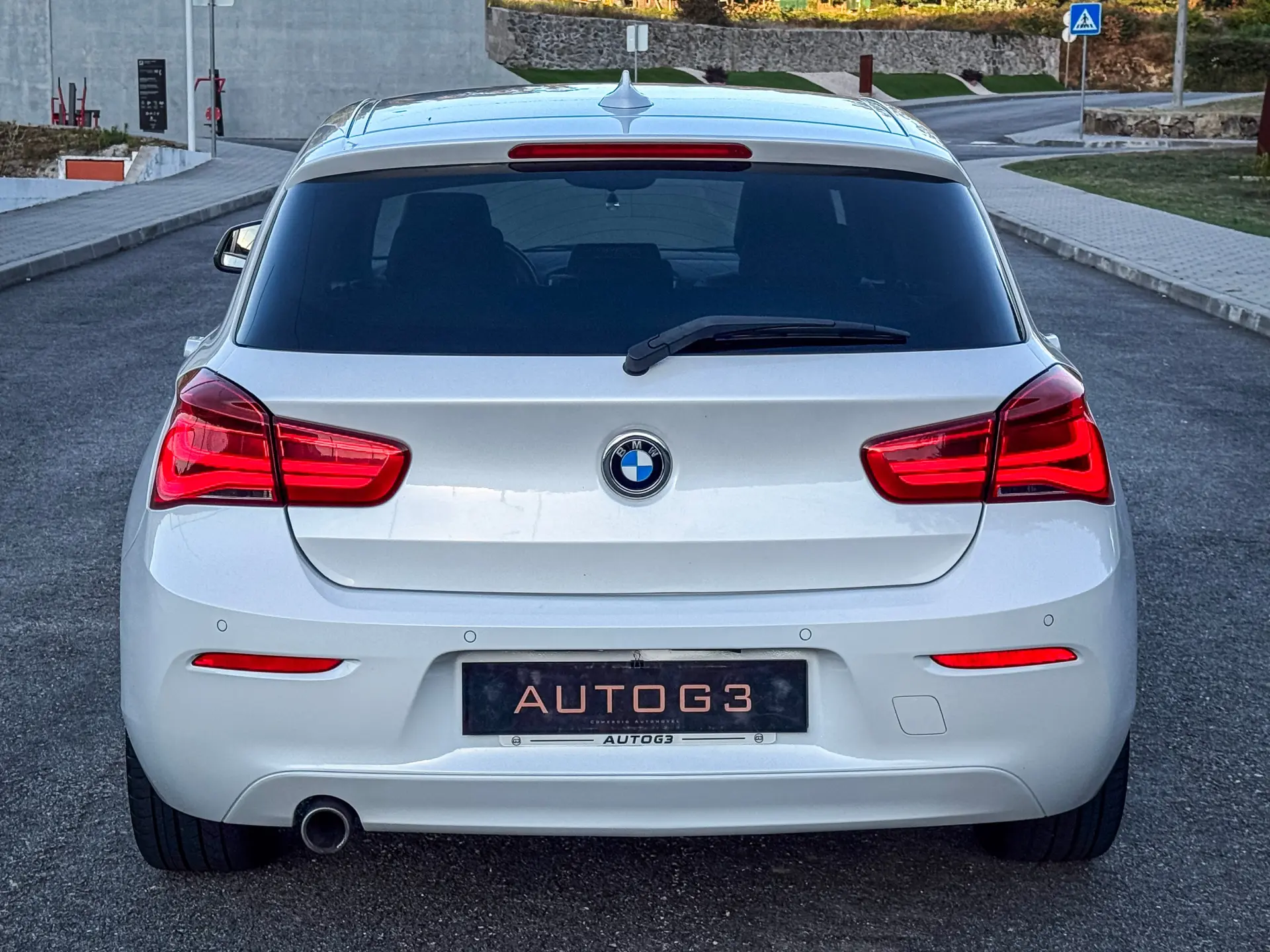 BMW 116 d Line Luxury Auto 10