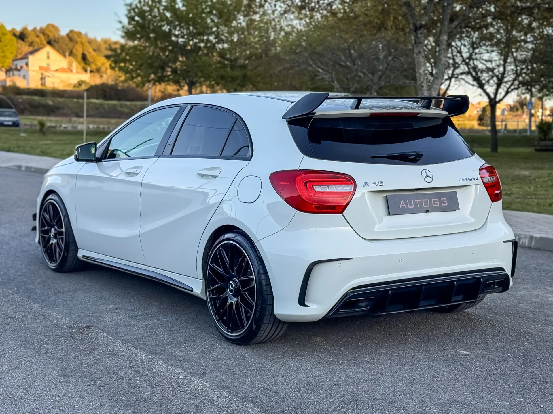 Mercedes-Benz A 45 AMG 4-Matic 9