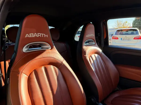 Abarth 595C 1.4 T-Jet Turismo 10