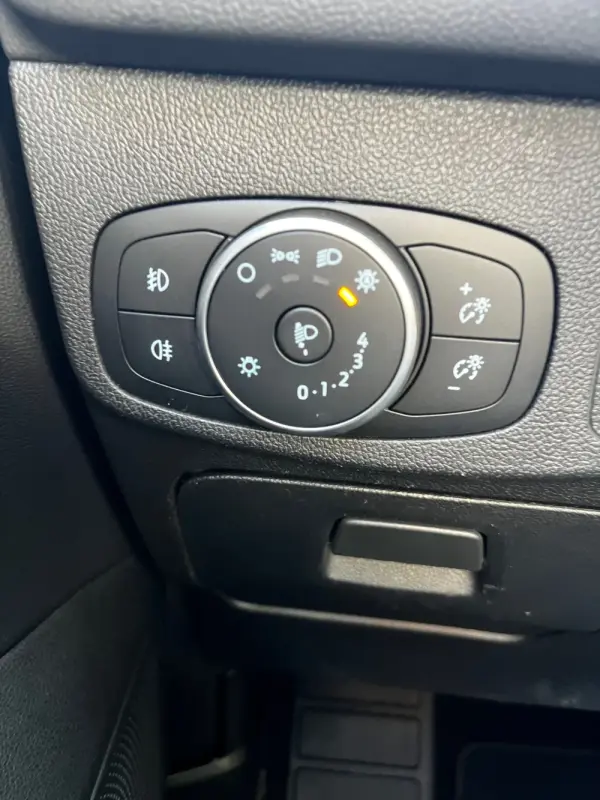 Ford Focus SW 1.5 TDCi EcoBlue Active X Aut. 25