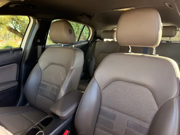 Mercedes-Benz GLA 180 d SENSATION 15