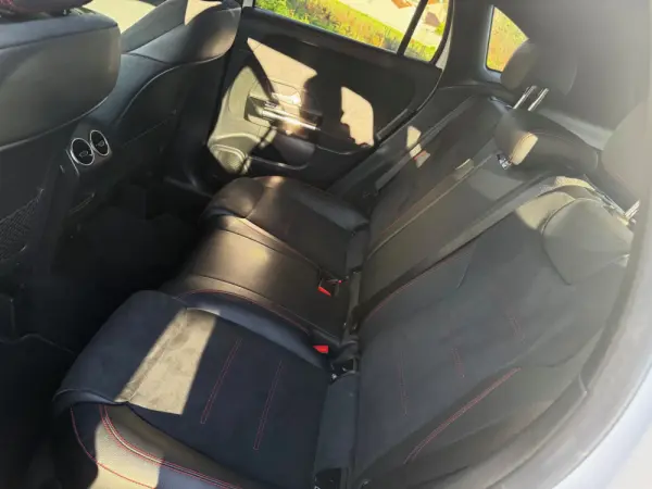 Mercedes-Benz GLA 250 e AMG Line 19