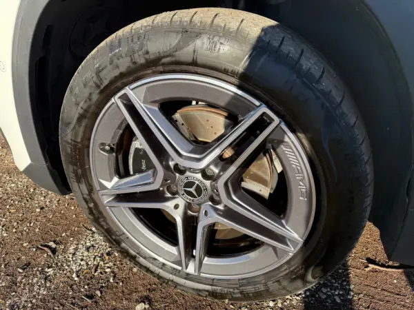 Mercedes-Benz GLA 250 e AMG Line 24