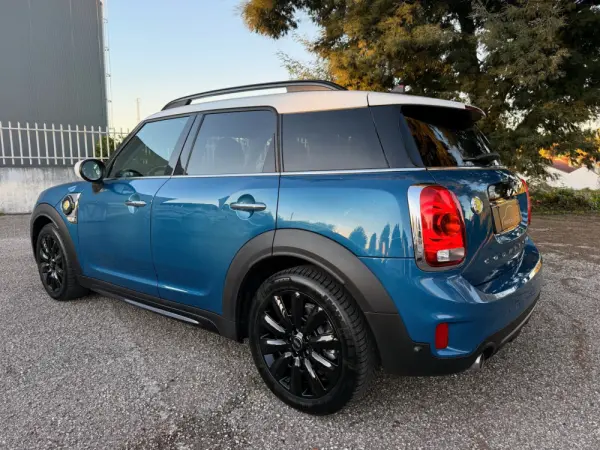 MINI Countryman COOPER SE ALL4 AUTO TECTO 2