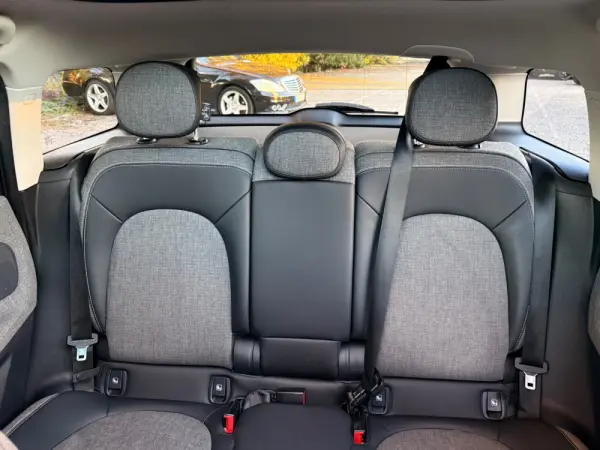 MINI Countryman COOPER SE ALL4 AUTO TECTO 27