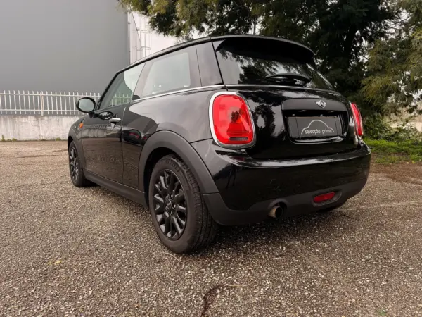 MINI 3 Portas One D 9