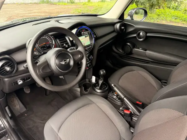 MINI 3 Portas One D 13