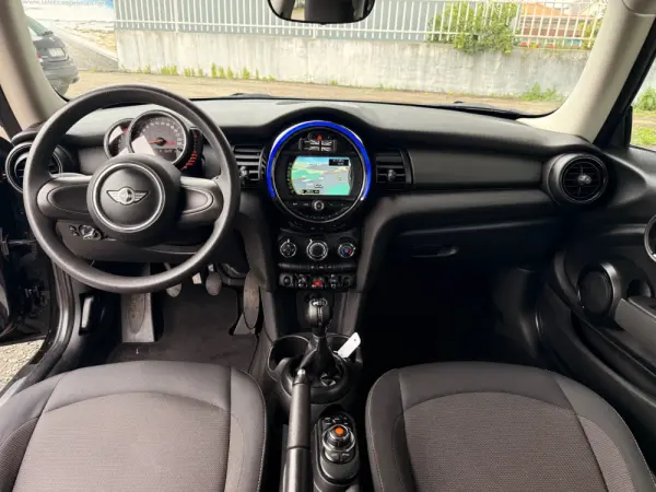 MINI 3 Portas One D 17