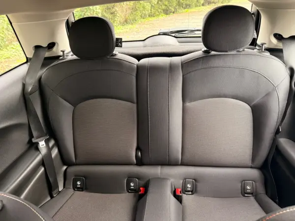 MINI 3 Portas One D 19