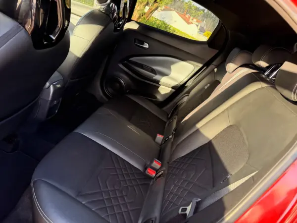 Nissan Juke 1.0 DIG-T Tekna DCT 27