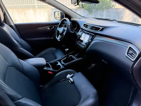 Nissan Qashqai 1.6 dCi Tekna Premium 10