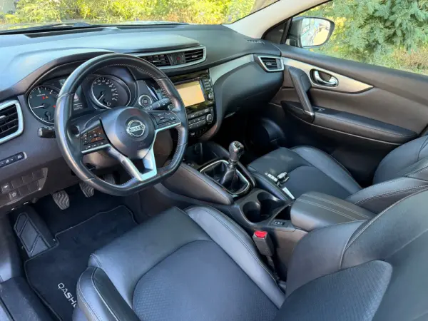 Nissan Qashqai 1.6 dCi Tekna Premium 14