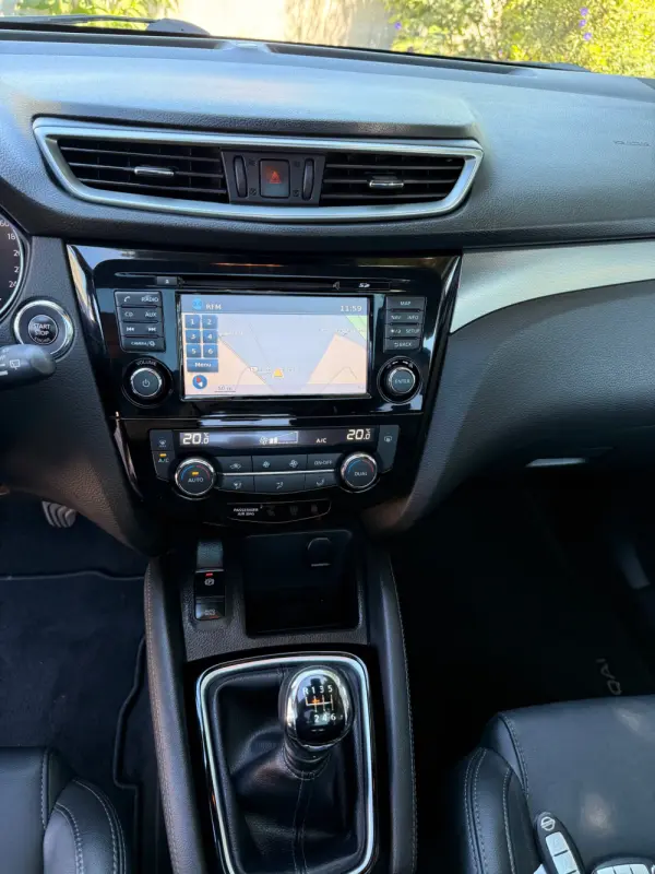 Nissan Qashqai 1.6 dCi Tekna Premium 18