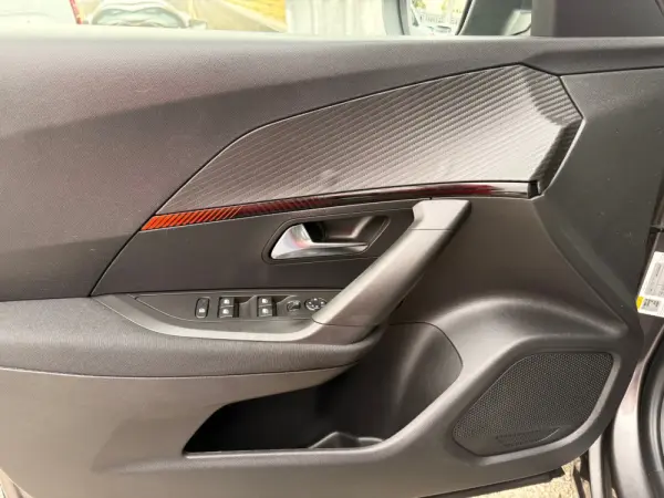 Peugeot 2008 1.2 PureTech Active Pack 16