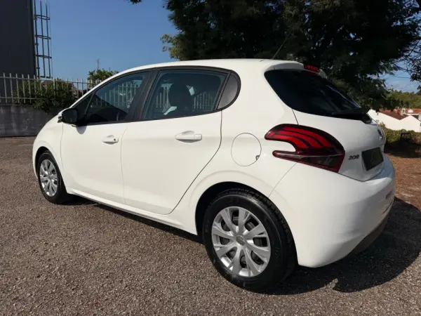 Peugeot 208 1.2 PureTech Access 2
