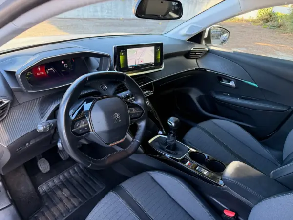 Peugeot 208 1.2 PureTech Allure Pack 15