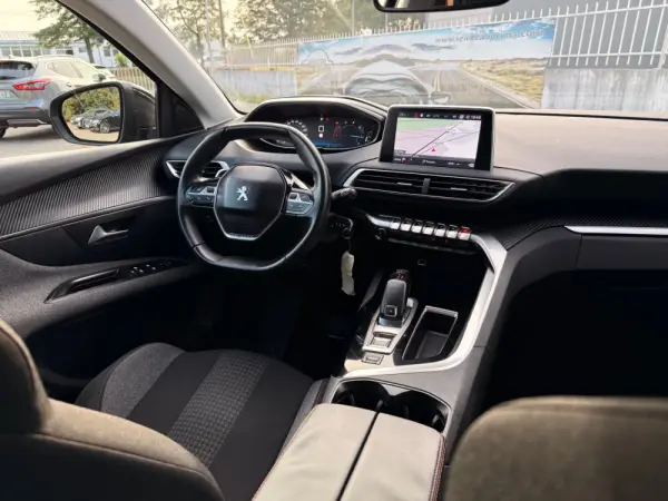 Peugeot 3008 1.6 BlueHDi Allure EAT6 26