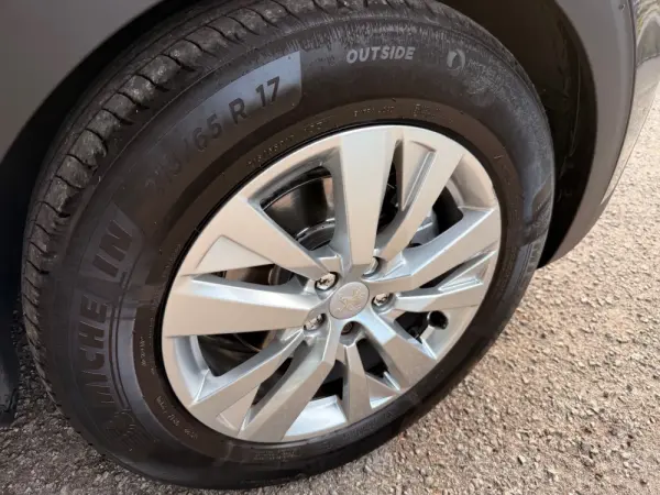 Peugeot 3008 1.6 BlueHDi Allure EAT6 34