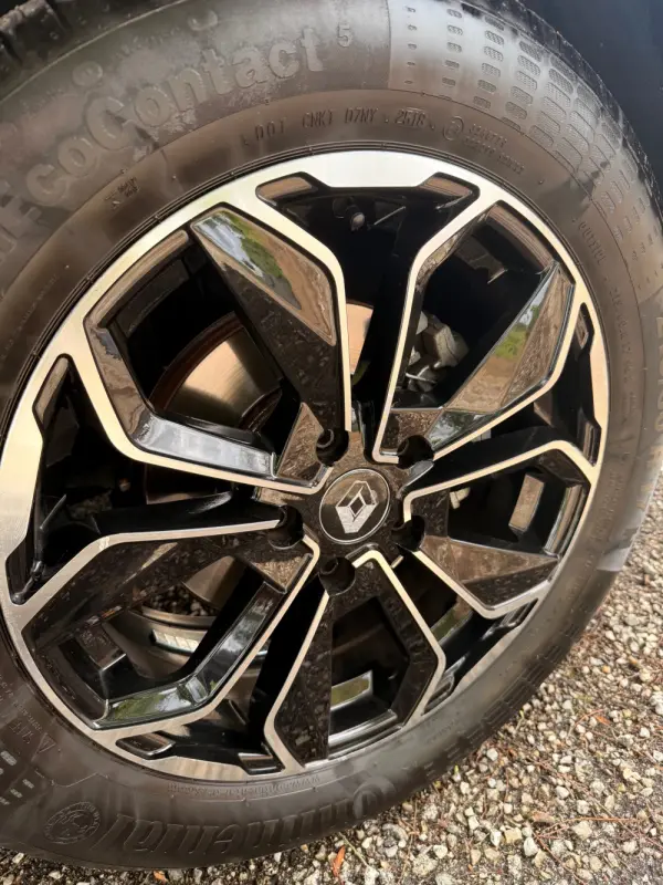 Renault Captur 1.5 dCi Exclusive EDC 29