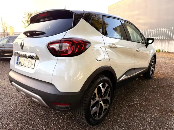 Renault Captur 1.5 dci ELYSEÉ 4