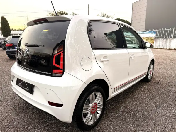 Volkswagen Up! 1.0 Move Up! Beats 4