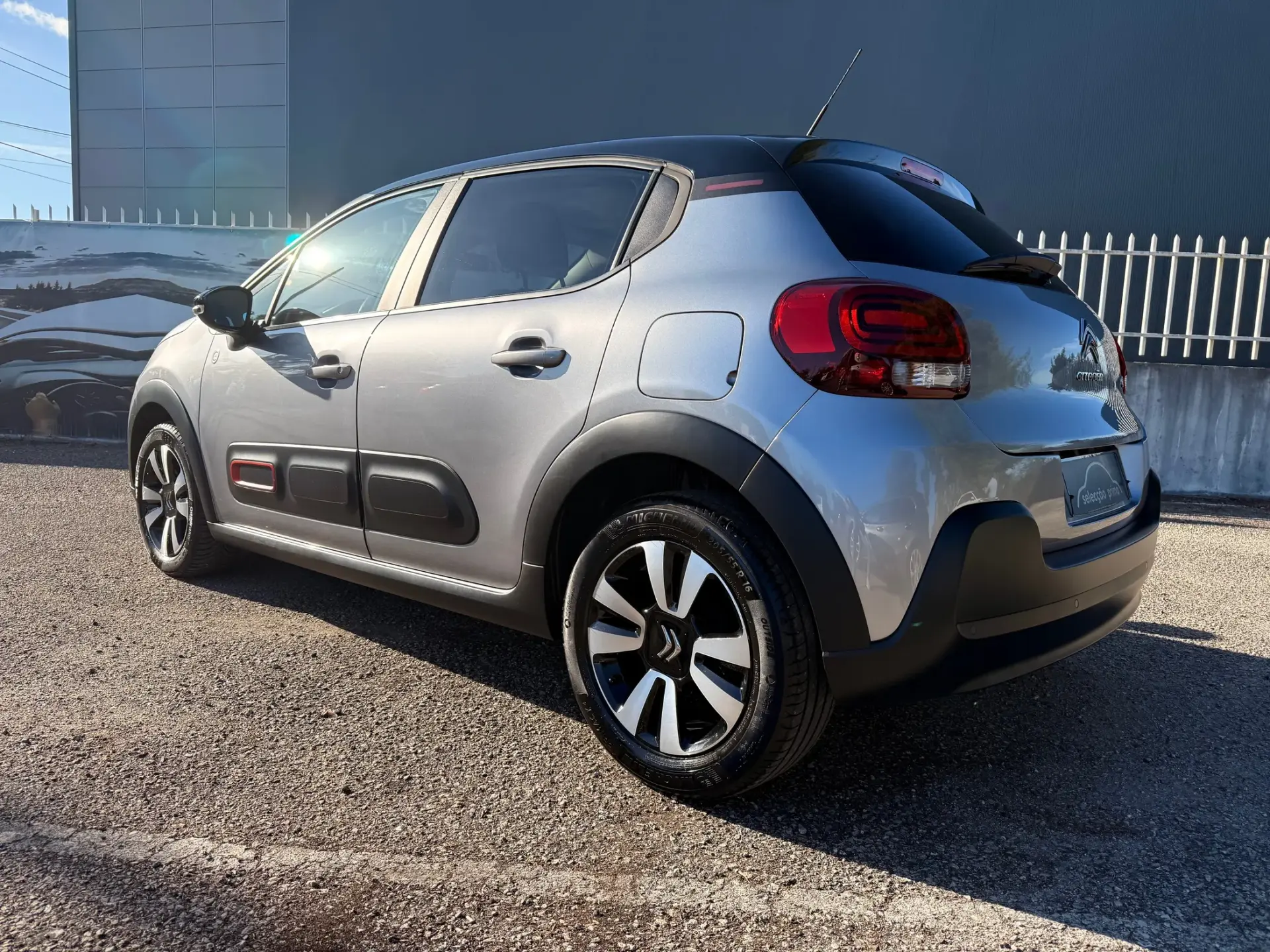 Citroën C3 1.2 PureTech C-Series 8