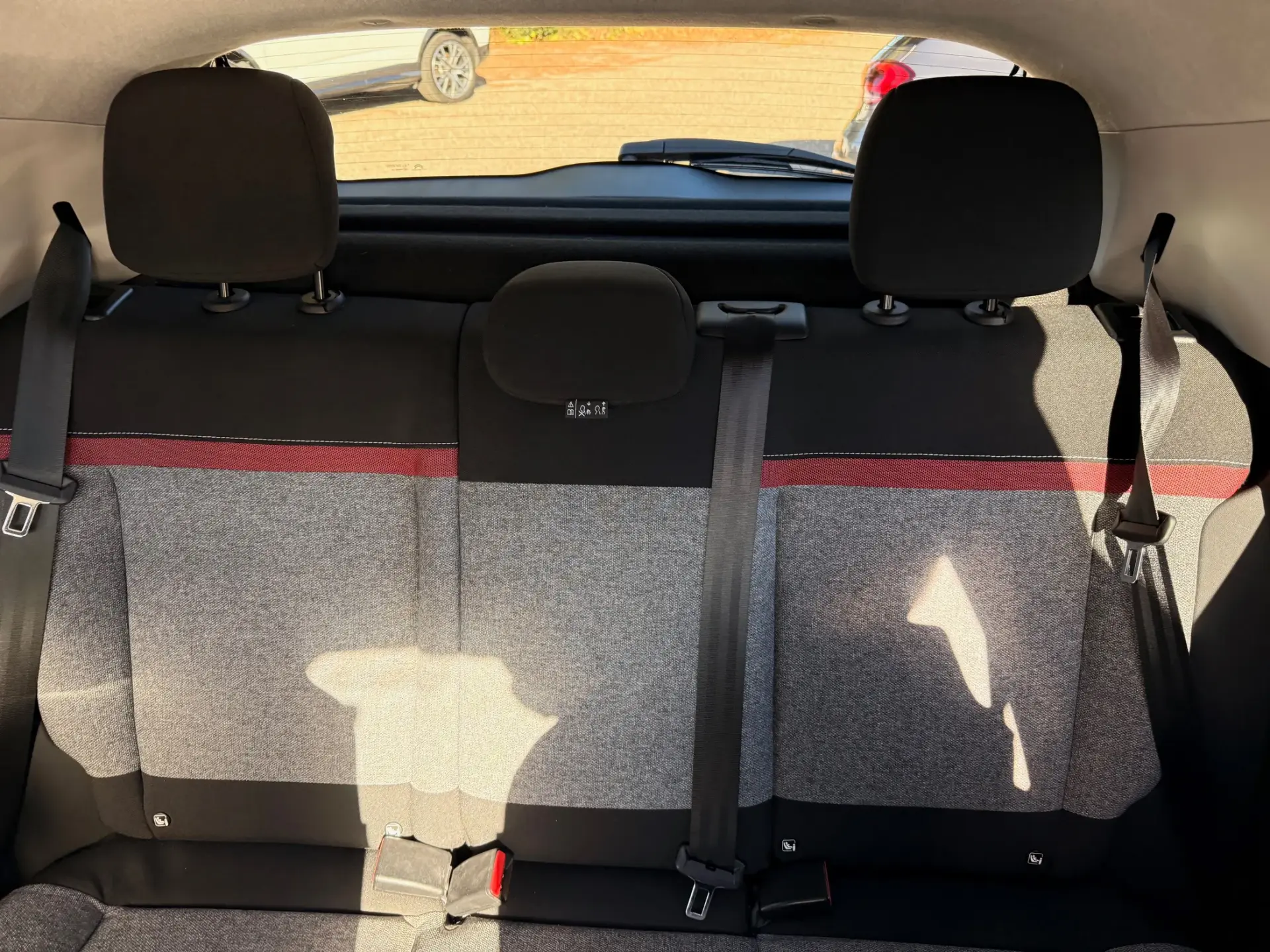 Citroën C3 1.2 PureTech C-Series 17